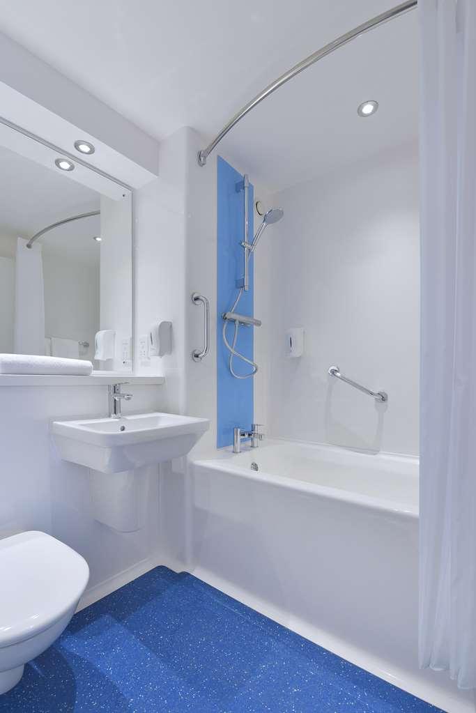 Travelodge London Wimbledon Morden Morden  객실 사진